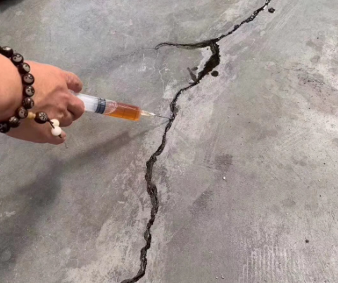 汉南混凝土裂缝修补技术详解​